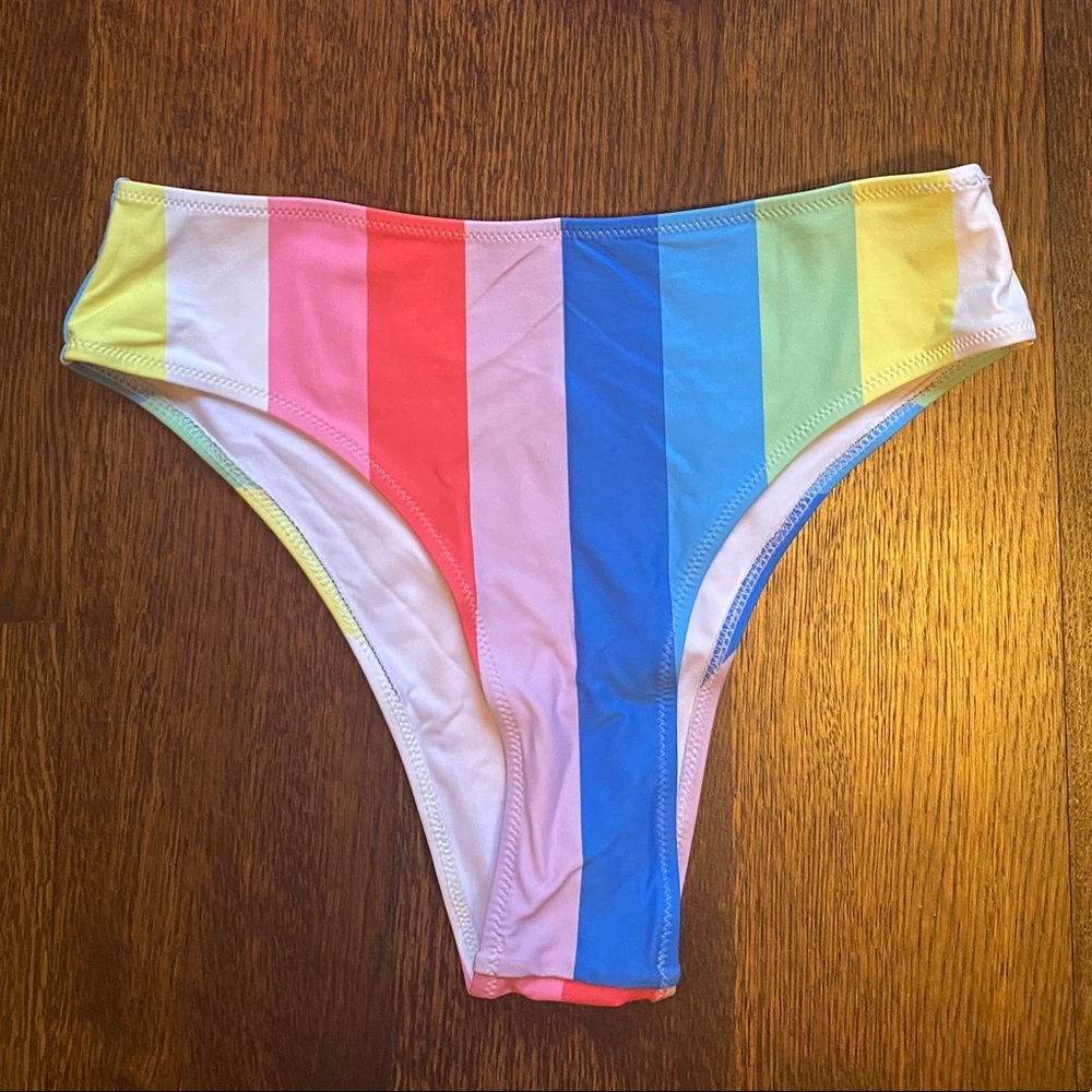 🌈 Rainbow Swimsuit 🌈 - Picture 8 of 9